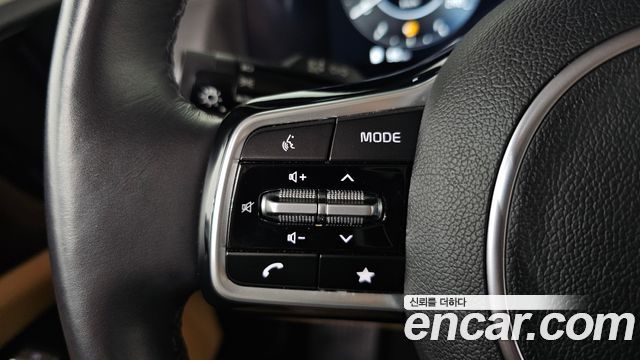 Kia Canival 2023 — photo 29