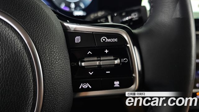 Kia Canival 2023 — photo 31