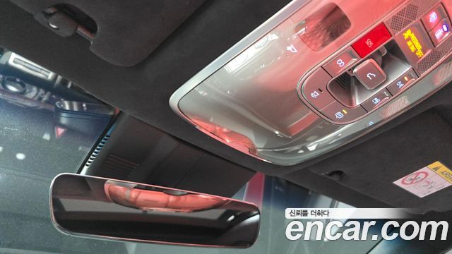 Genesis G80 2022 — photo 36