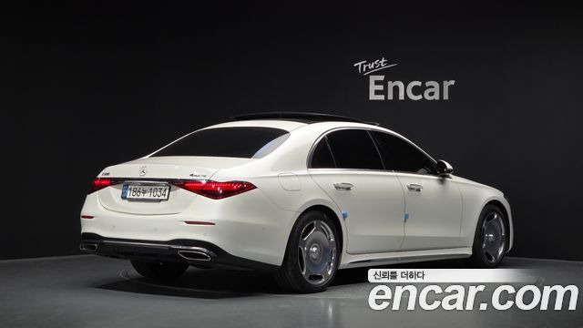Mercedes-Benz S-Class 2022 — photo 2