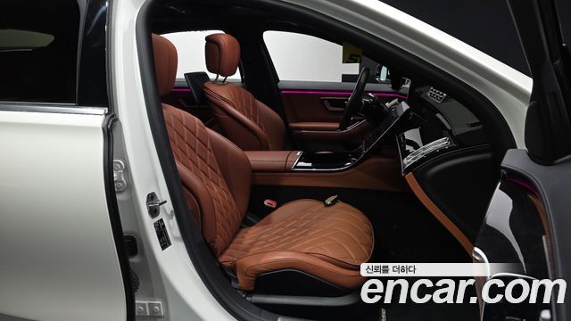 Mercedes-Benz S-Class 2022 — photo 18