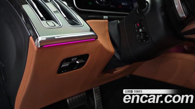 Mercedes-Benz S-Class 2022 — photo 32