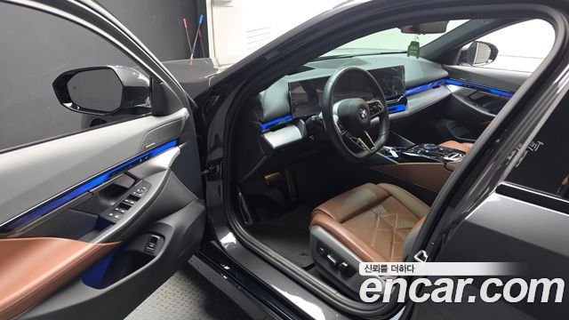 BMW 5-Series 2024 — photo 13