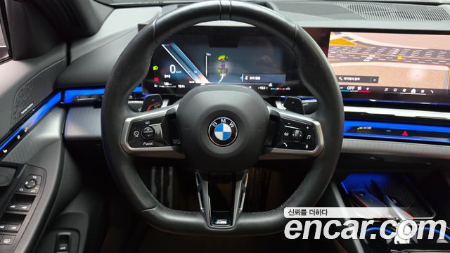 BMW 5-Series 2024 — photo 18