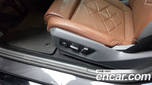 BMW 5-Series 2024 — photo 29