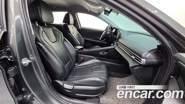 Hyundai AVANTE 2021 — photo 10