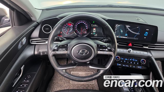 Hyundai AVANTE 2021 — photo 14