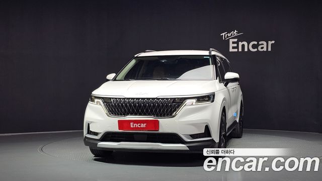 Kia Canival 2023 — photo 3