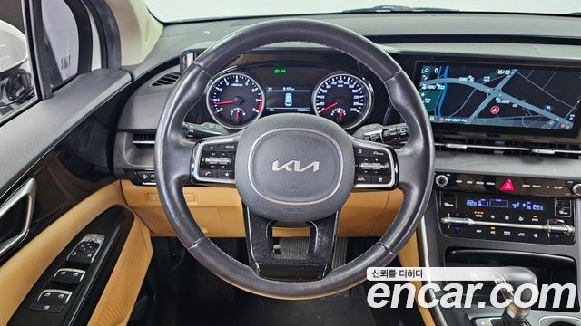 Kia Canival 2023 — photo 13