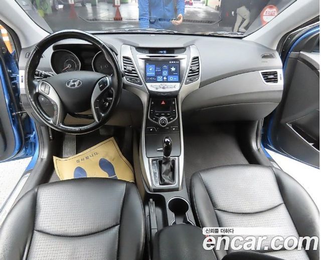 Hyundai AVANTE 2014 — photo 6