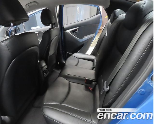 Hyundai AVANTE 2014 — photo 8