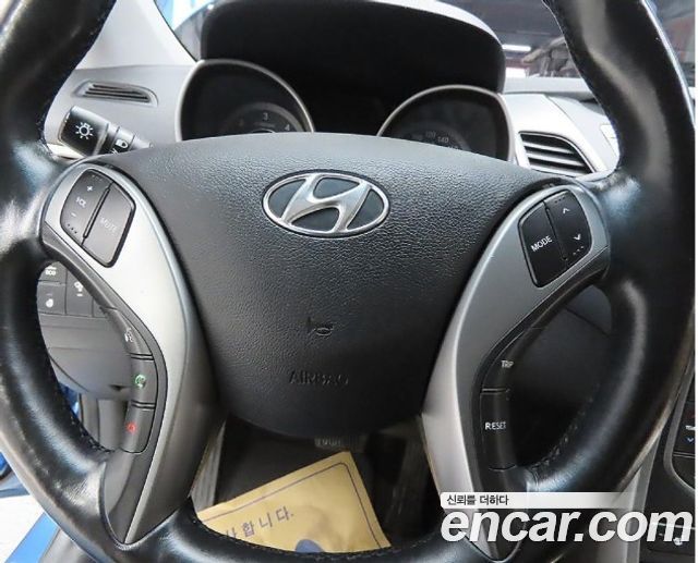 Hyundai AVANTE 2014 — photo 11