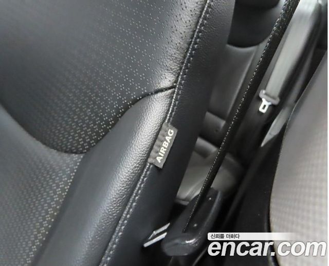 Hyundai AVANTE 2014 — photo 15