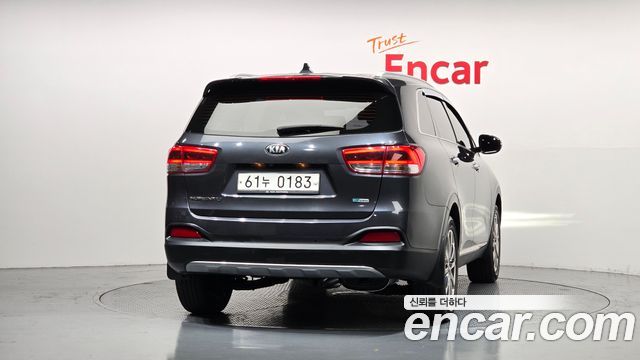 Kia Sorento 2017 — photo 4