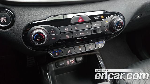 Kia Sorento 2017 — photo 21