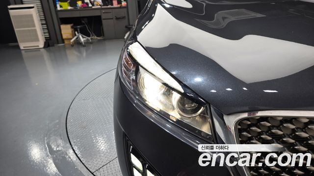 Kia Sorento 2017 — photo 8