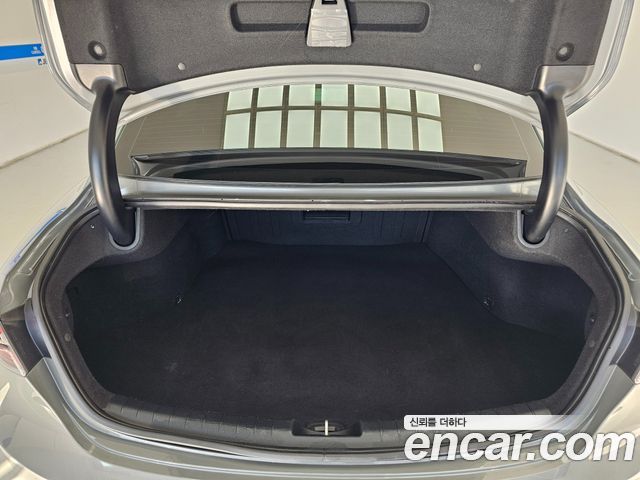 Hyundai Grandeur 2023 — photo 16