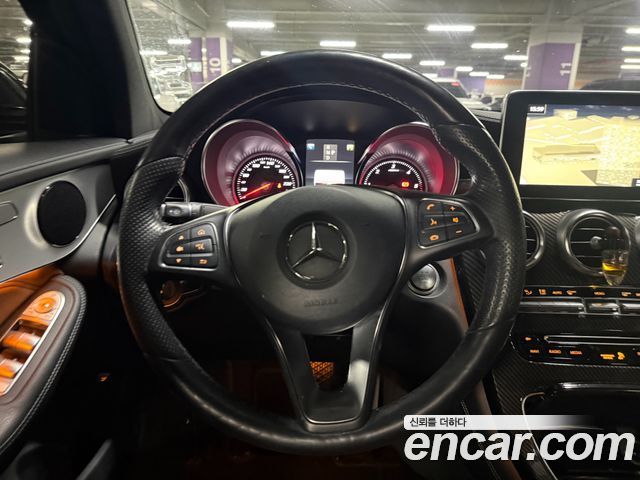 Mercedes-Benz GLC-Class 2017 — photo 10