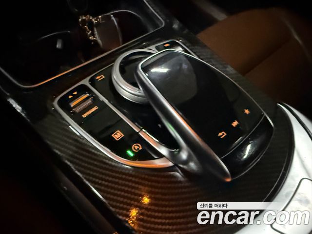 Mercedes-Benz GLC-Class 2017 — photo 14
