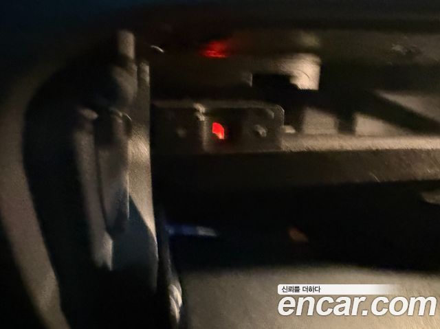 Mercedes-Benz GLC-Class 2017 — photo 17