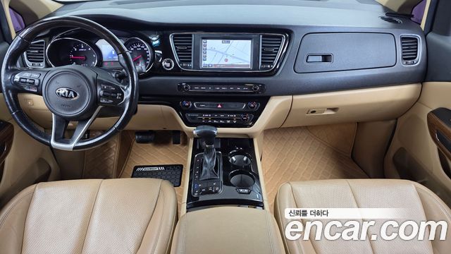 Kia Canival 2018 — photo 7