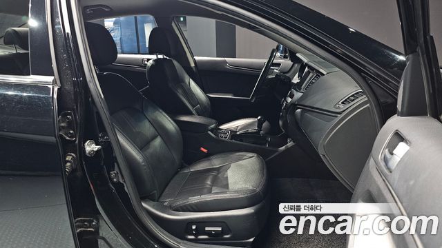 Kia K7 2012 — photo 18