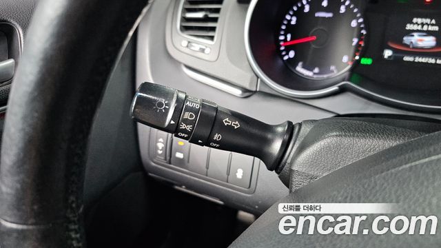 Kia K7 2012 — photo 23