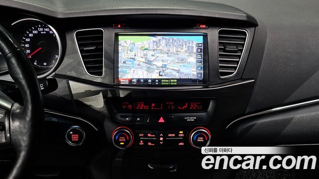 Kia K7 2012 — photo 25