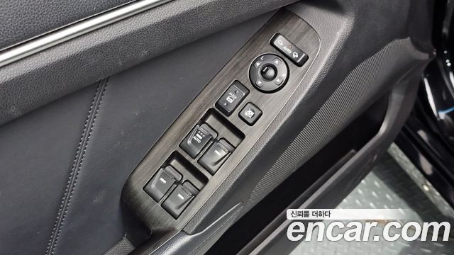 Kia K7 2012 — photo 28