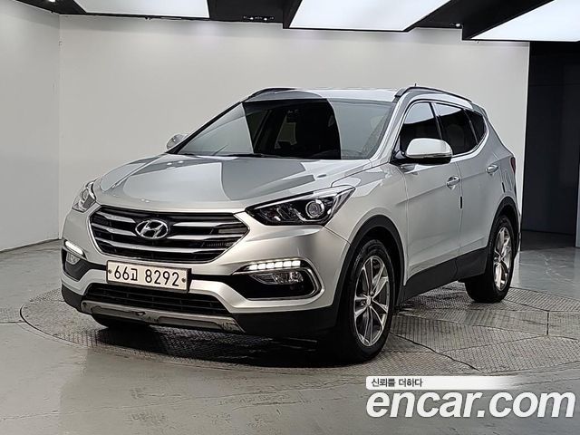 Hyundai Santafe 2017 — photo 1