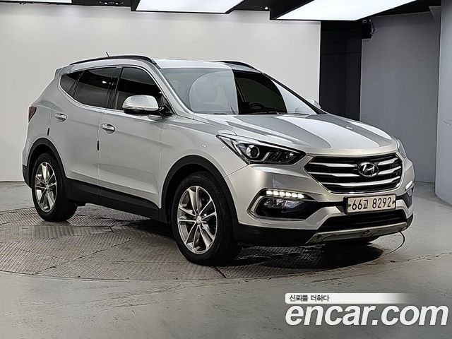 Hyundai Santafe 2017 — photo 2