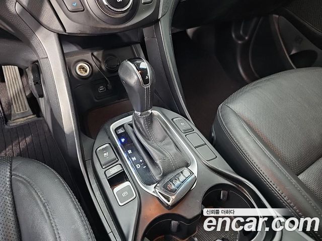 Hyundai Santafe 2017 — photo 8