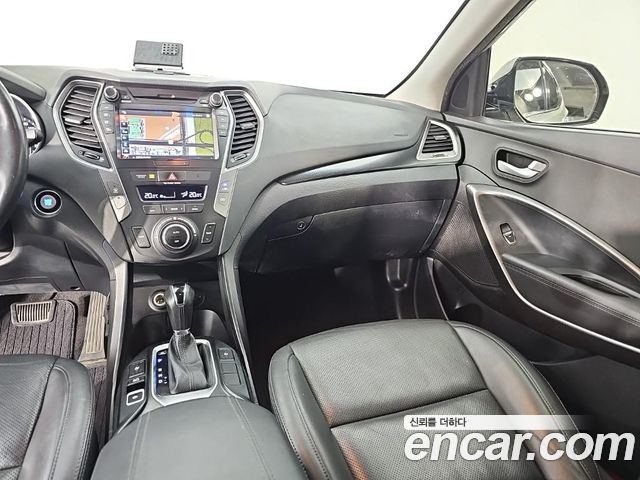 Hyundai Santafe 2017 — photo 10