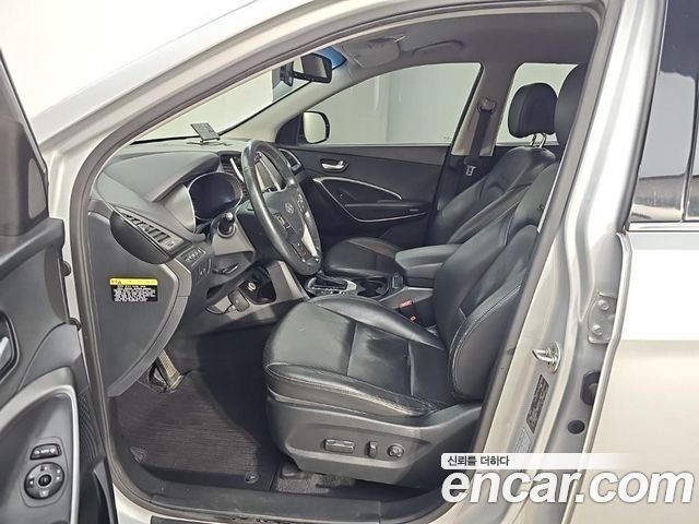 Hyundai Santafe 2017 — photo 11
