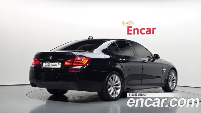 BMW 5-Series 2016 — photo 2