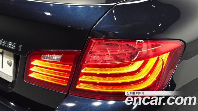 BMW 5-Series 2016 — photo 9