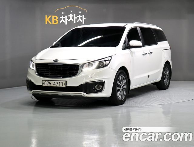 Kia Canival 2018 — photo 1