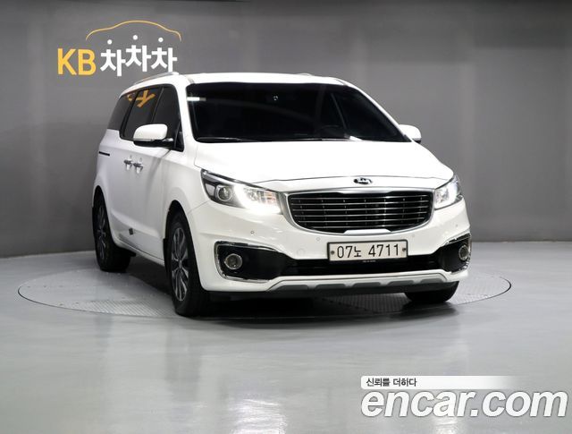 Kia Canival 2018 — photo 2