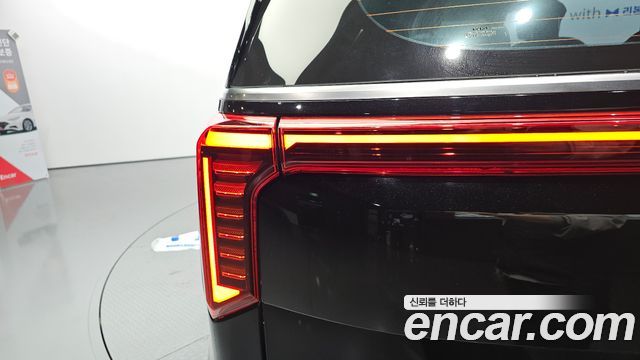 Kia Canival 2024 — photo 9