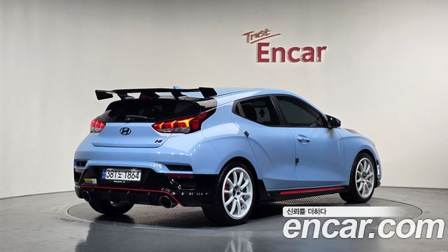 Hyundai Veloster 2021 — photo 2