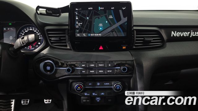 Hyundai Veloster 2021 — photo 17