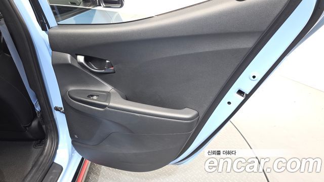 Hyundai Veloster 2021 — photo 15