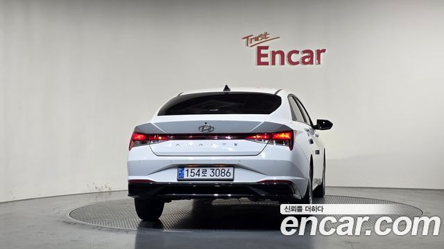 Hyundai AVANTE 2023 — photo 4
