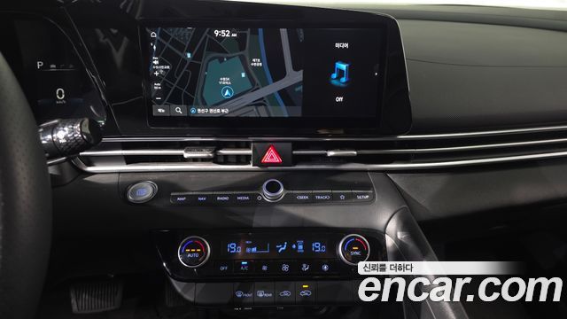 Hyundai AVANTE 2023 — photo 18
