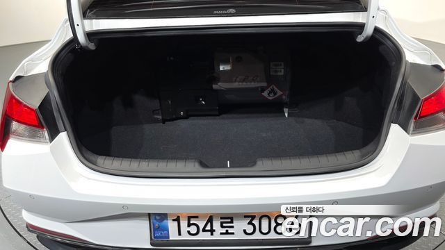 Hyundai AVANTE 2023 — photo 23