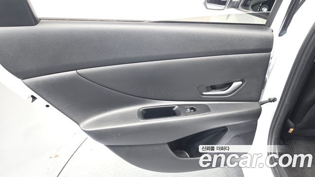 Hyundai AVANTE 2023 — photo 15
