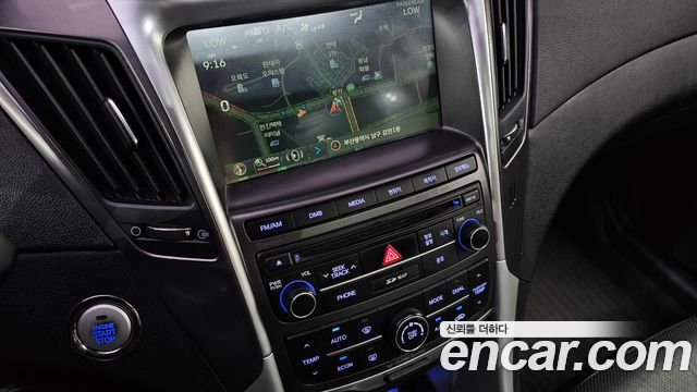 Hyundai Sonata 2014 — photo 13