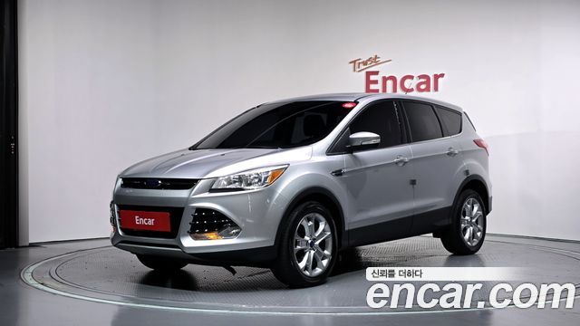 Ford Escape 2013 — photo 1