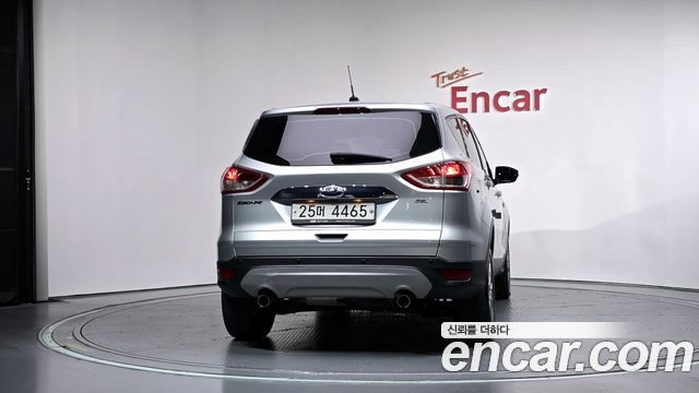 Ford Escape 2013 — photo 4