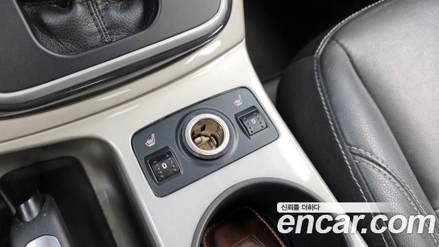 Ford Escape 2013 — photo 24